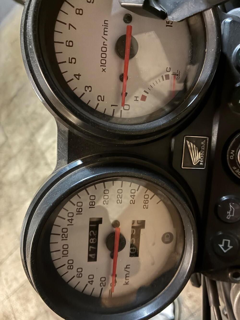 Honda Hornet 600 (2003 - 04) (4)