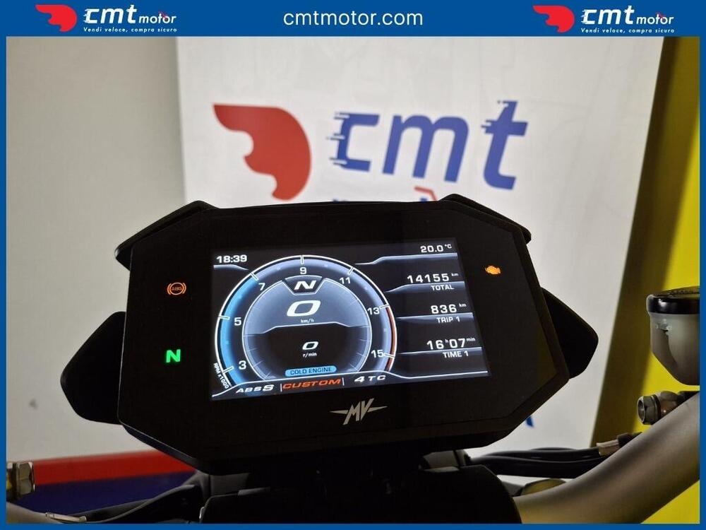 MV Agusta Brutale 800 Rosso (2021 - 23) (5)