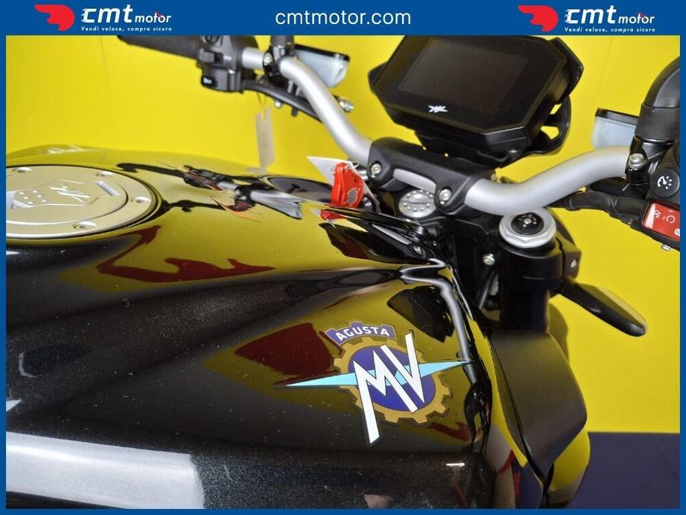 MV Agusta Brutale 800 Rosso (2021 - 23) (14)