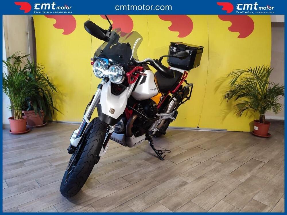 Moto Guzzi V85 TT Evocative Graphics (2021 - 23) (2)