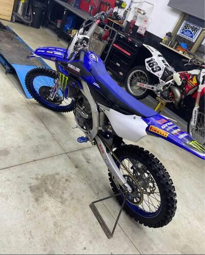 Yamaha YZ 250 F (2021) usata