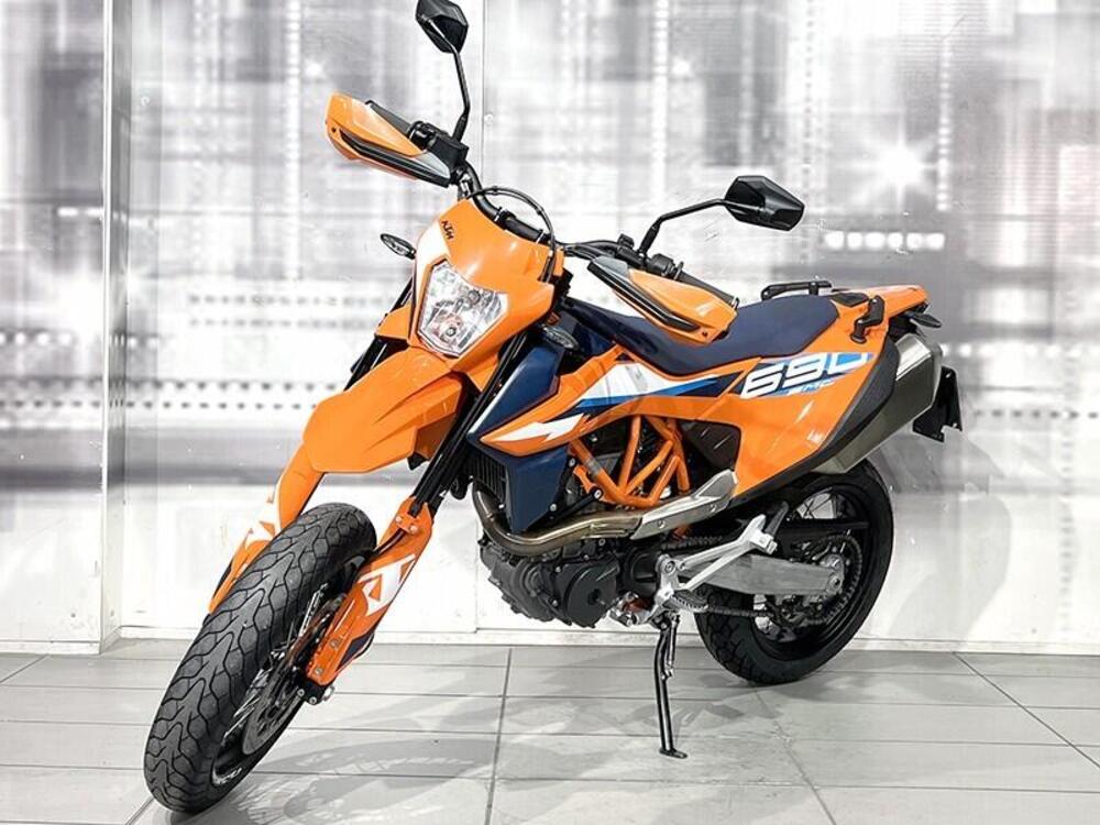 KTM 690 SMC R (2023 - 25) (7)