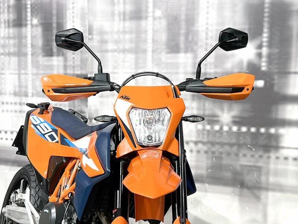 KTM 690 SMC R (2023 - 25) (9)