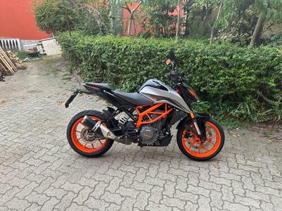 KTM 390 Duke (2021 - 23) usata