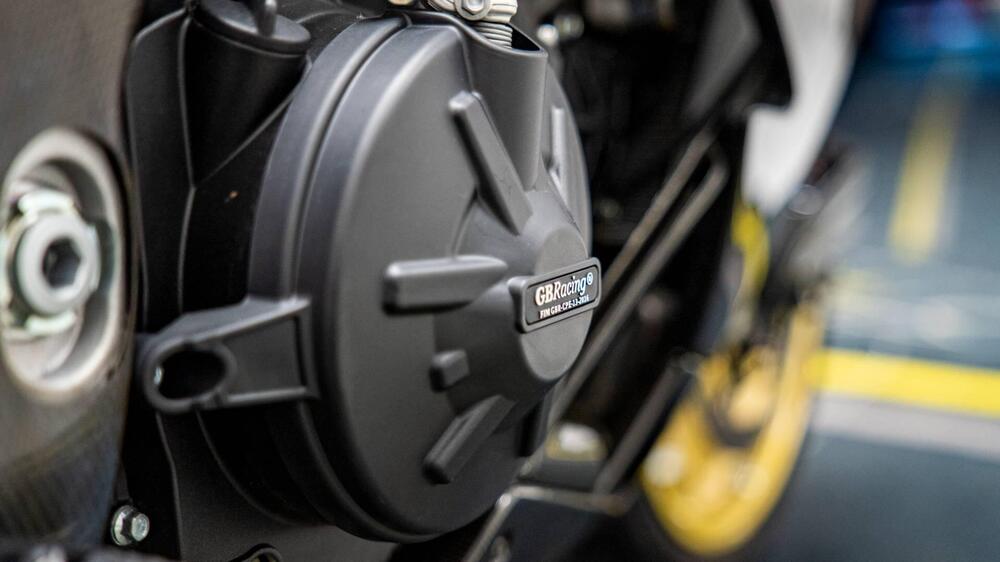 Aprilia RSV4 Factory APRC ABS (2011 - 15) (12)