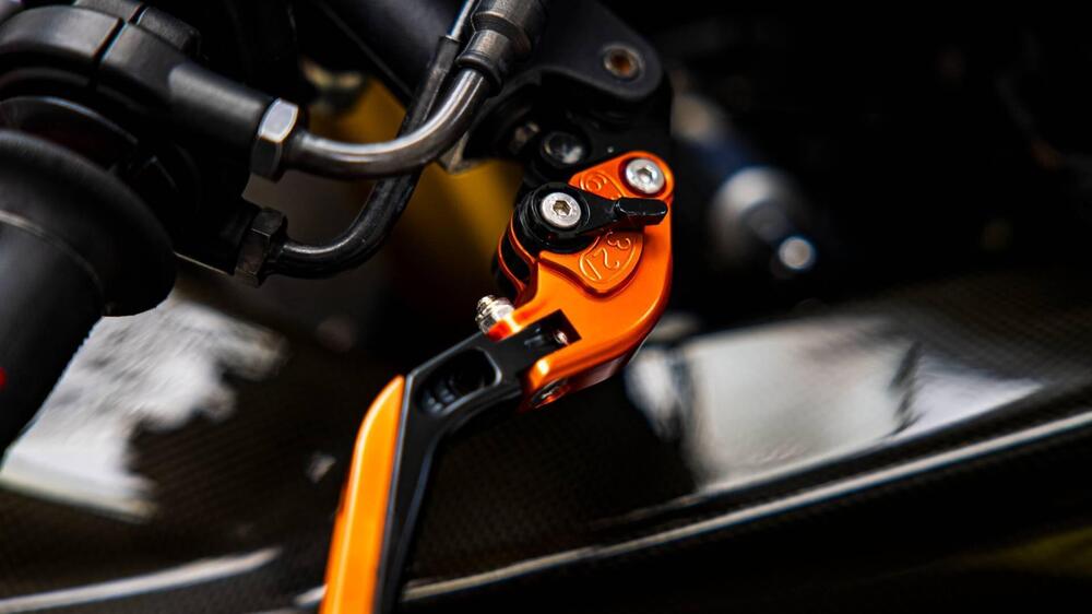 Aprilia RSV4 Factory APRC ABS (2011 - 15) (14)