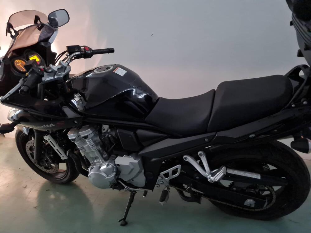 Suzuki GSX 650 FT (8)