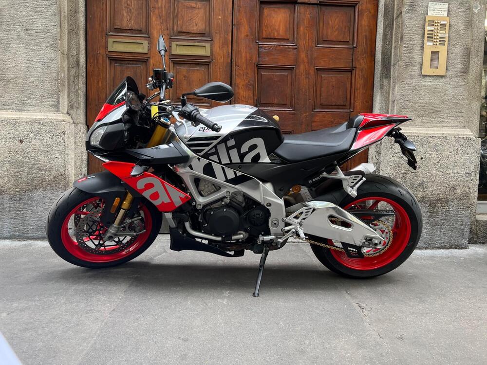 Aprilia Tuono V4 Factory (2017 - 18) (3)