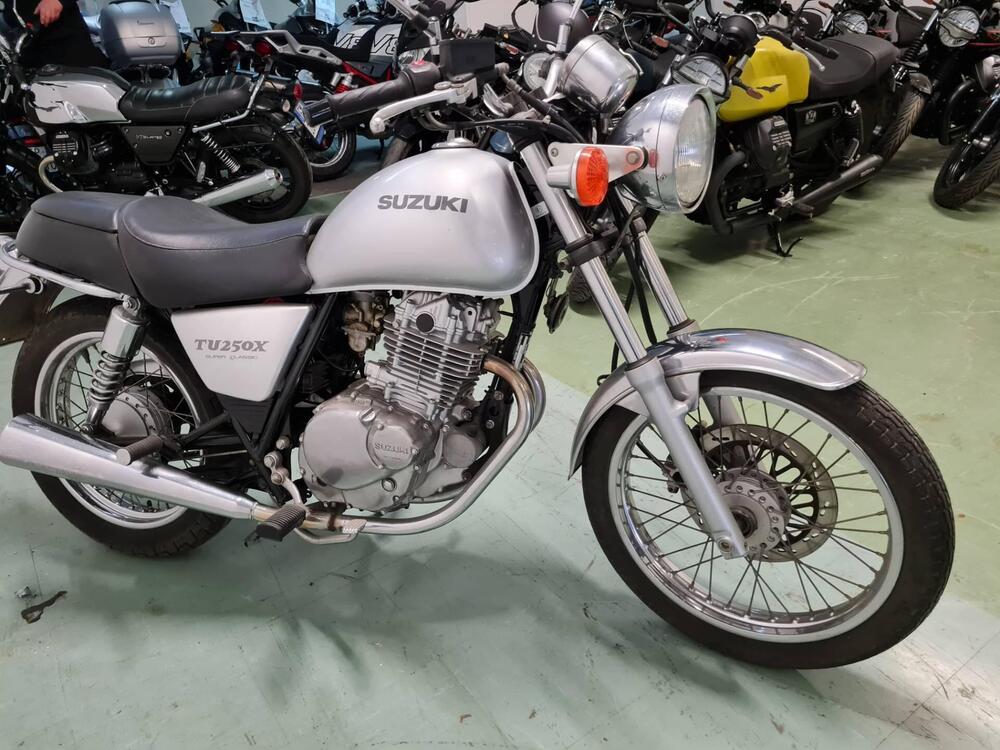 Suzuki TU 250 X (1997 - 03) (5)