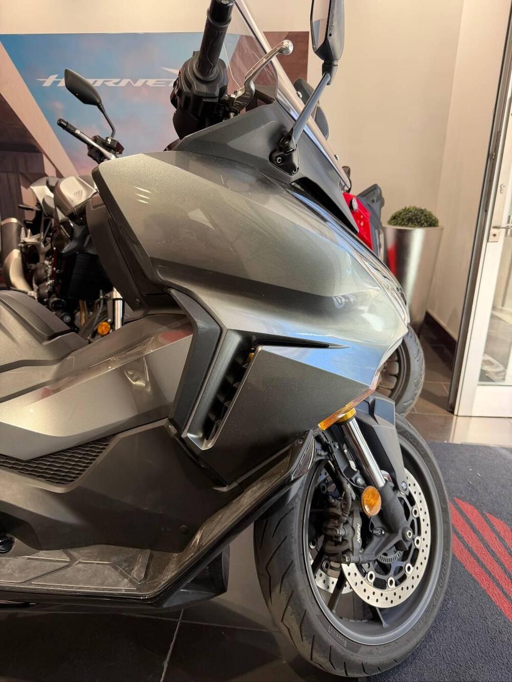 Honda Forza 750 DCT (2021 - 24) (9)