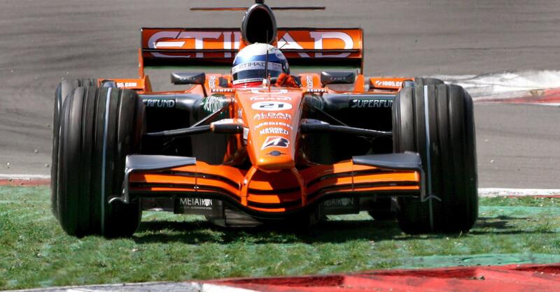 Il giorno in cui un pilota sconosciuto domin&ograve; la Formula 1 al N&uuml;rburgring