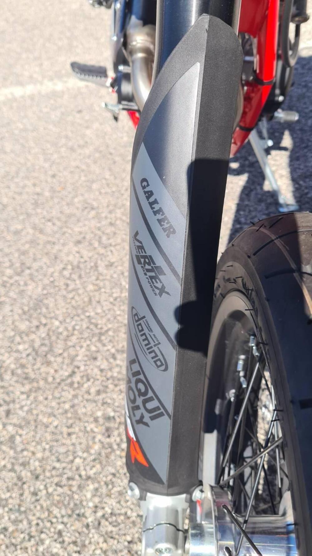 Betamotor RR 125 4T Motard R (2025 - 26) (6)