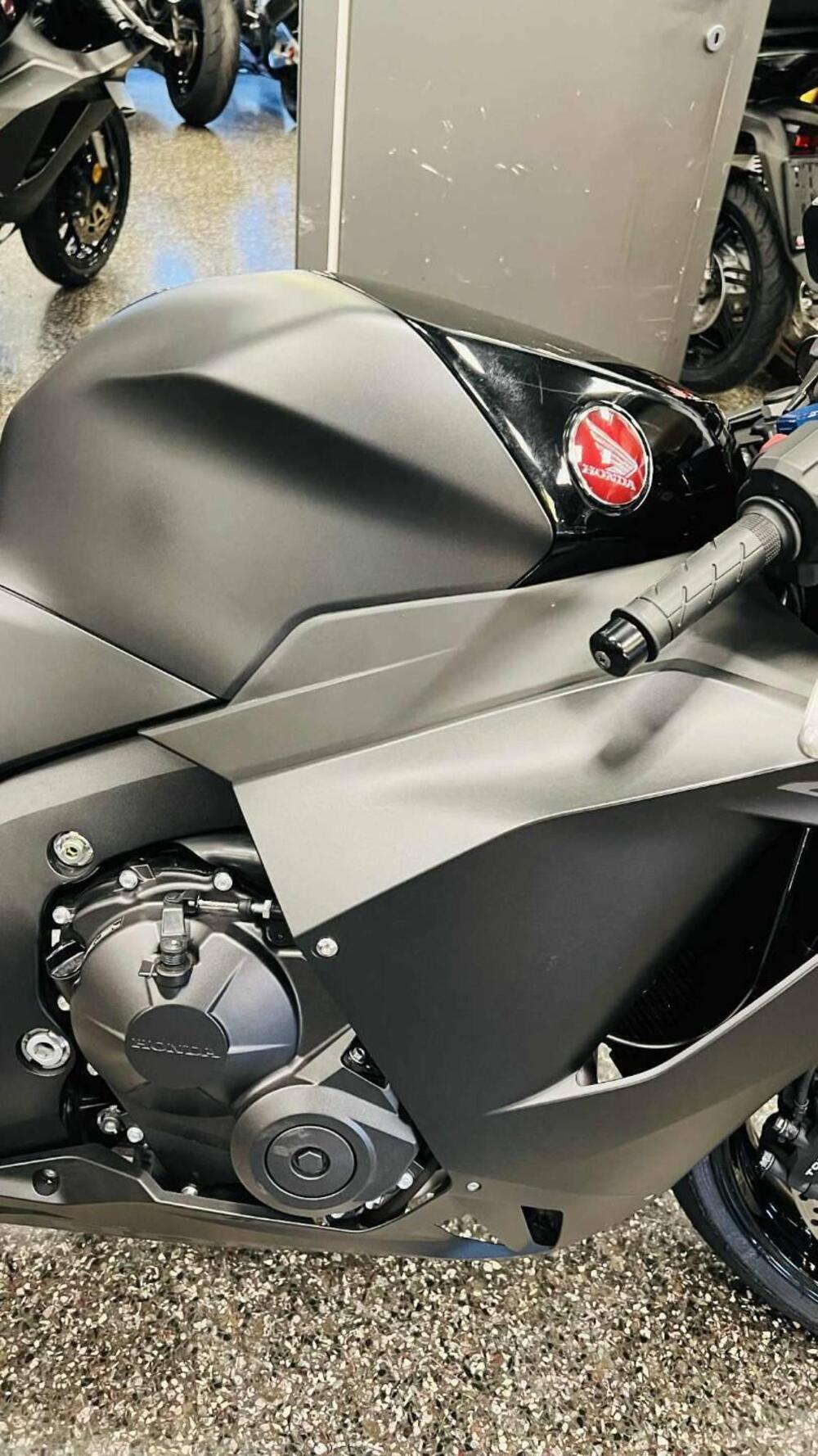 Honda CBR 600 RR (2024 - 26) (9)