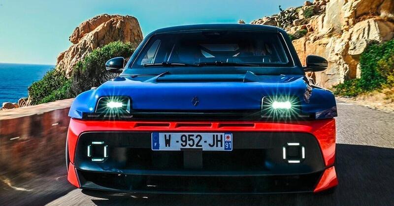Renault 5 Turbo 3E (2027): l&#039;elettrica da 555 CV debutta sulle strade della Corsica [Foto Spia]