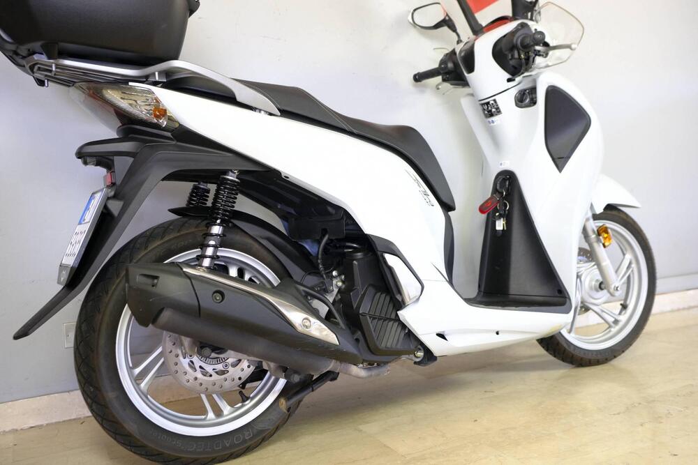 Honda SH 150 i (2017 - 19) (6)