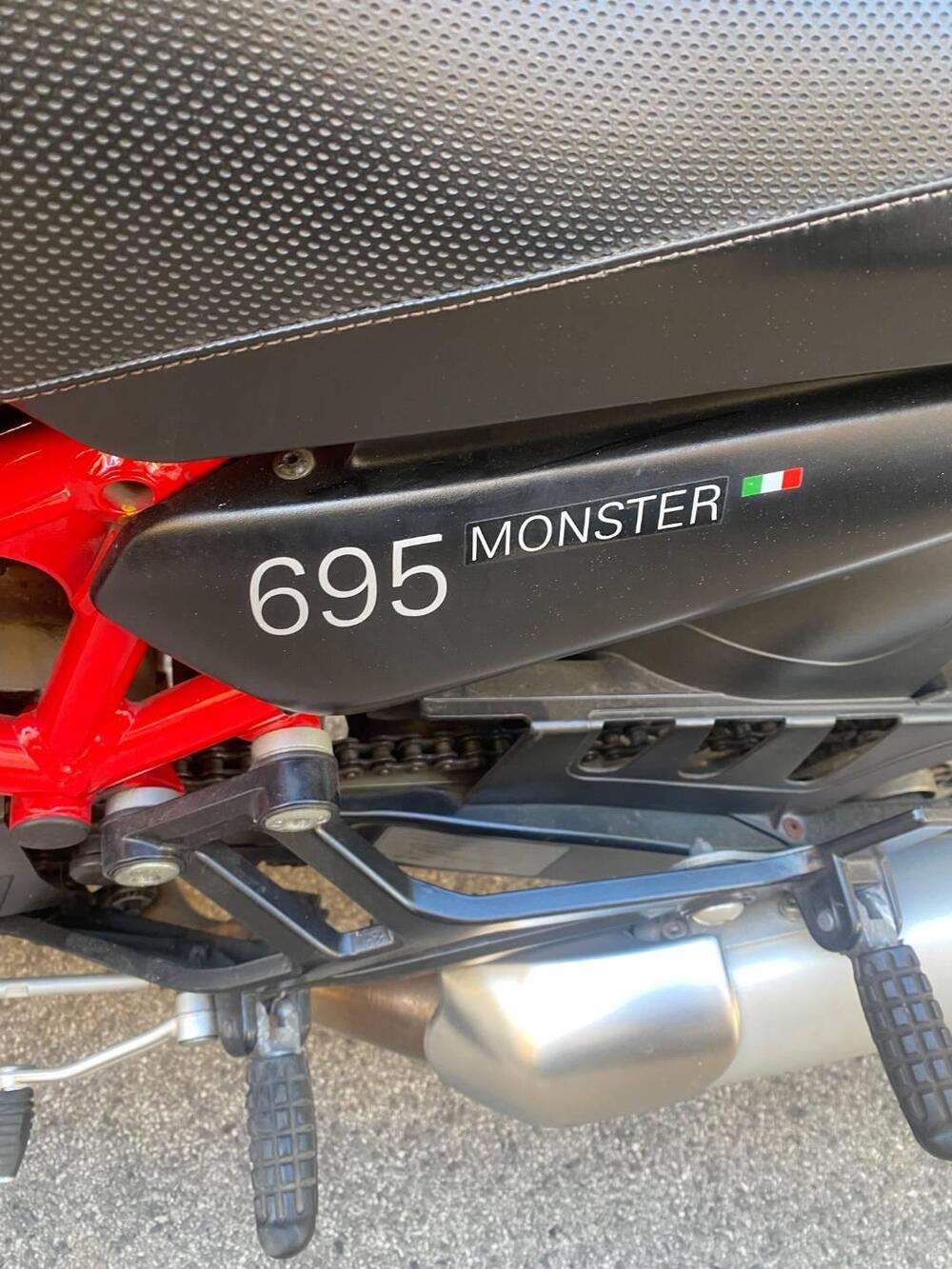 Ducati Monster 695 (2006 - 08) (5)