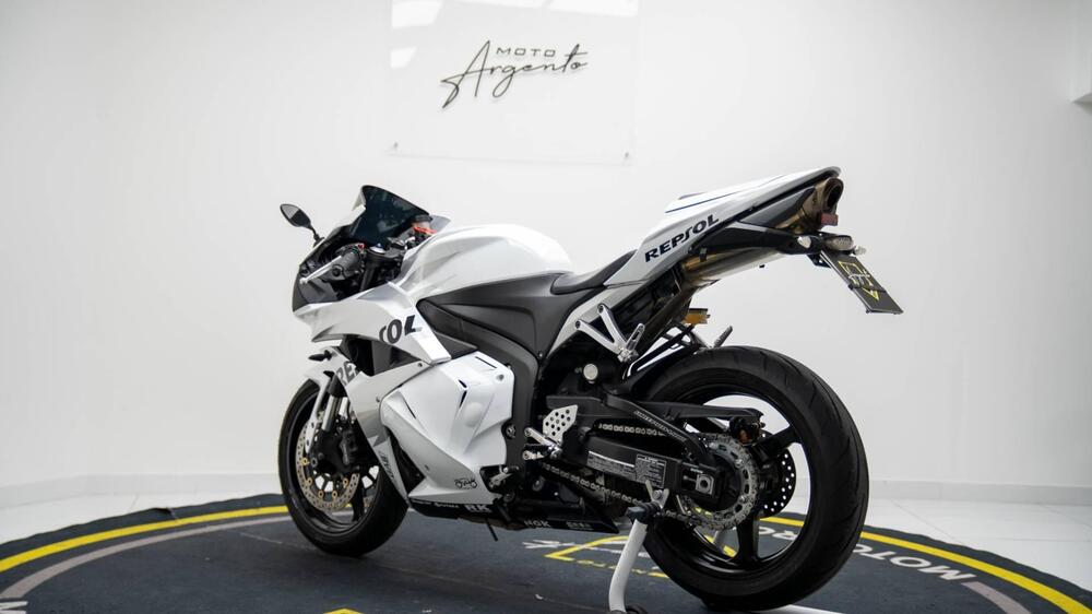 Honda CBR 600 RR (2009 - 12) (2)