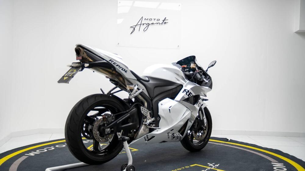 Honda CBR 600 RR (2009 - 12) (7)