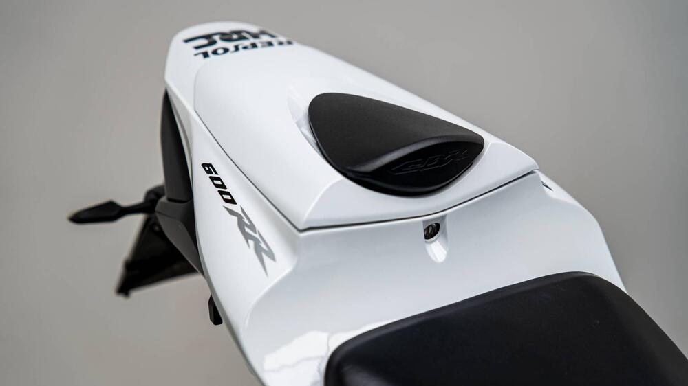 Honda CBR 600 RR (2009 - 12) (10)