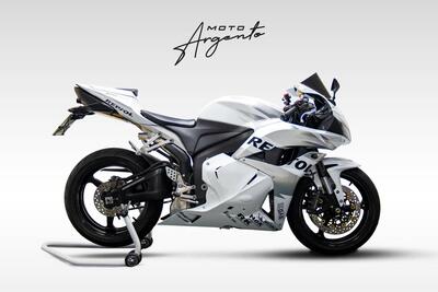 Honda CBR 600 RR (2009 - 12) usata