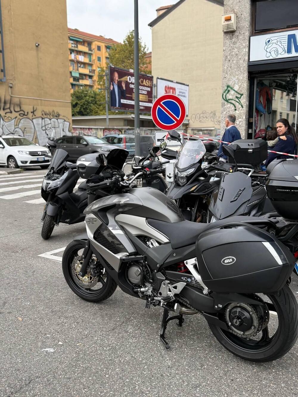 Honda Crossrunner ABS (2010 - 14) (3)