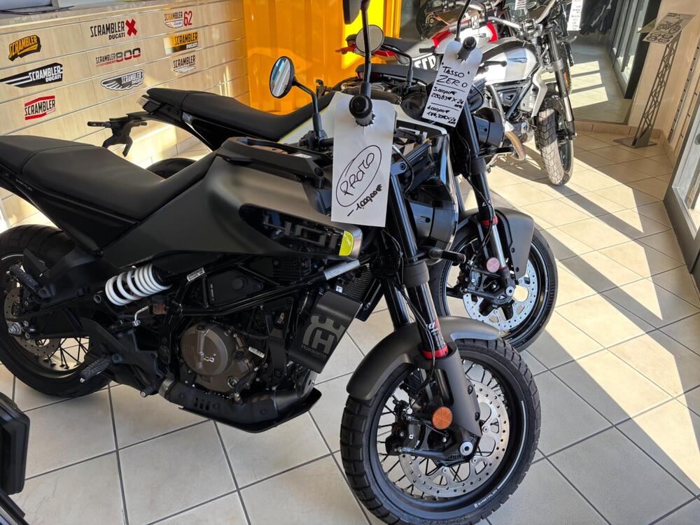 Husqvarna Svartpilen 401 (2024 - 26)