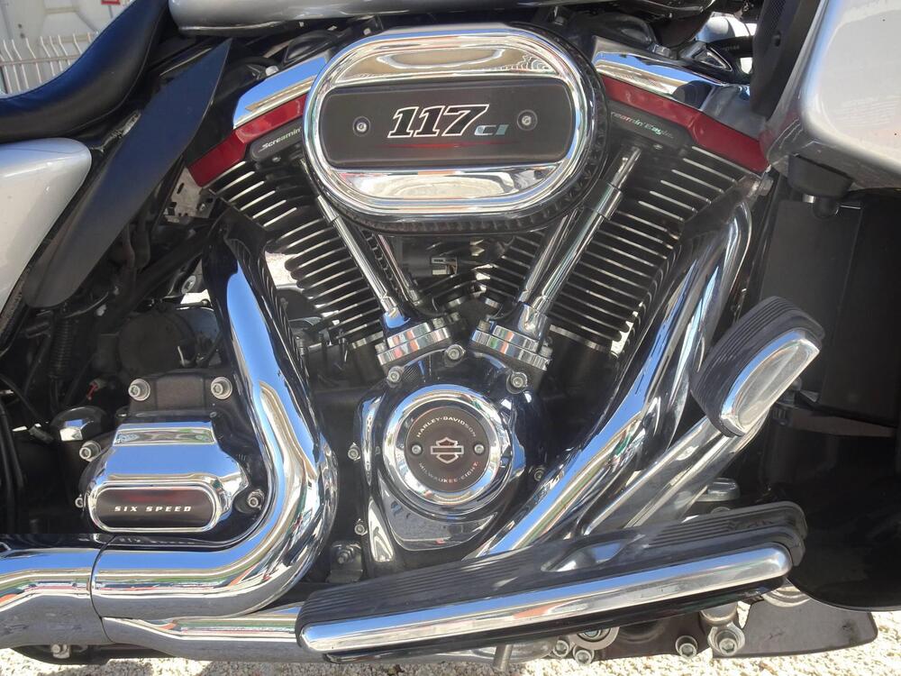 Harley-Davidson 117 Street Glide (2018 - 20) - FLHXSE (12)