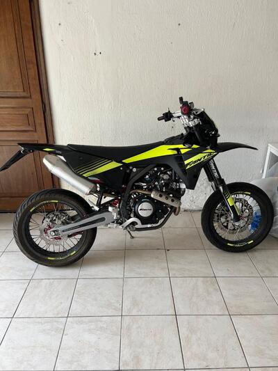 Fantic Motor XMF 125 Motard Performance 4T (2023 - 24) usata