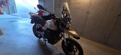 Moto Guzzi V85 TT Travel (2020) usata
