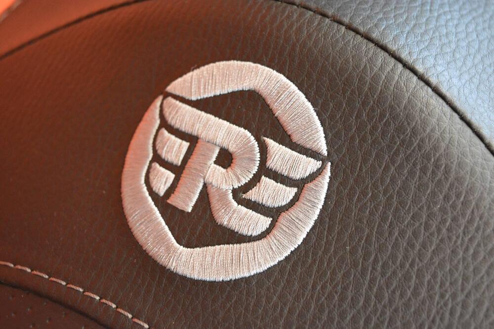 Royal Enfield Super Meteor 650 (2023 - 26) (15)