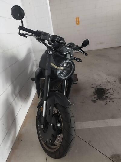 Zontes ZT350-GK (2022 - 25) usata