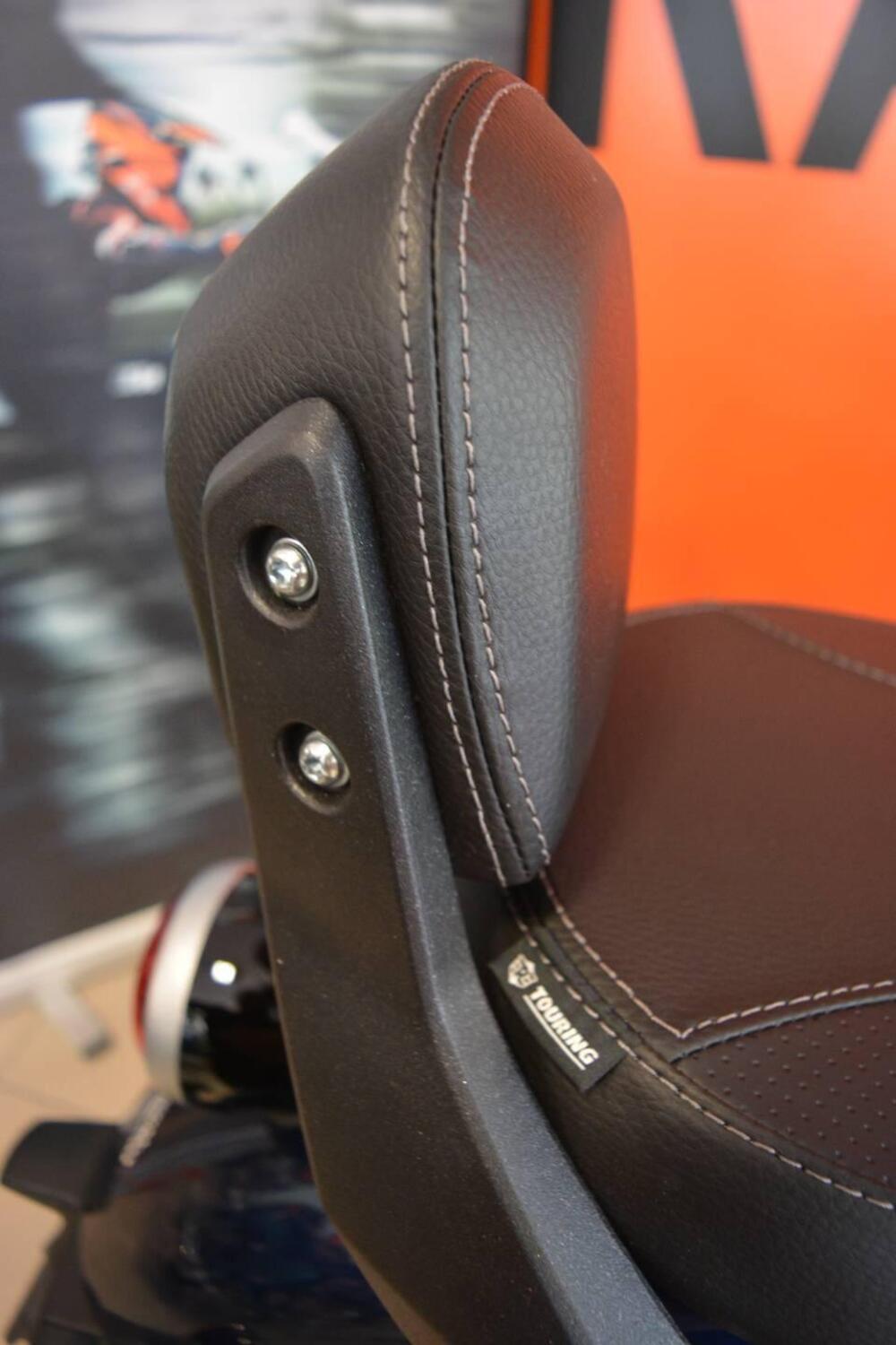 Royal Enfield Super Meteor 650 (2023 - 26) (11)