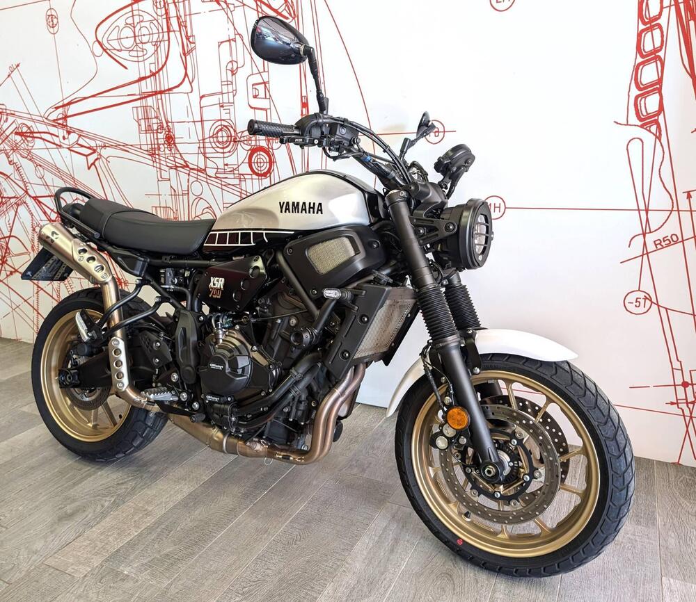 Yamaha XSR 700 XTribute (2022 - 24) (2)