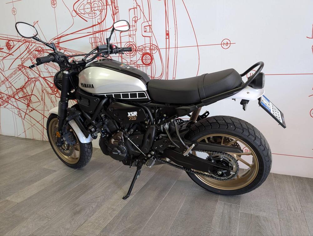 Yamaha XSR 700 XTribute (2022 - 24) (8)