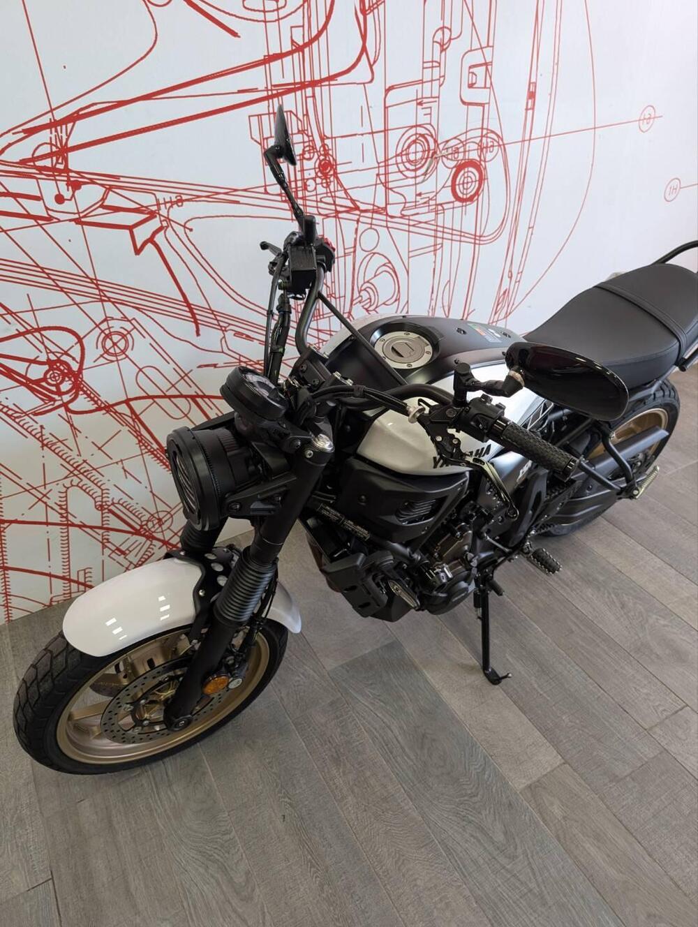 Yamaha XSR 700 XTribute (2022 - 24) (15)