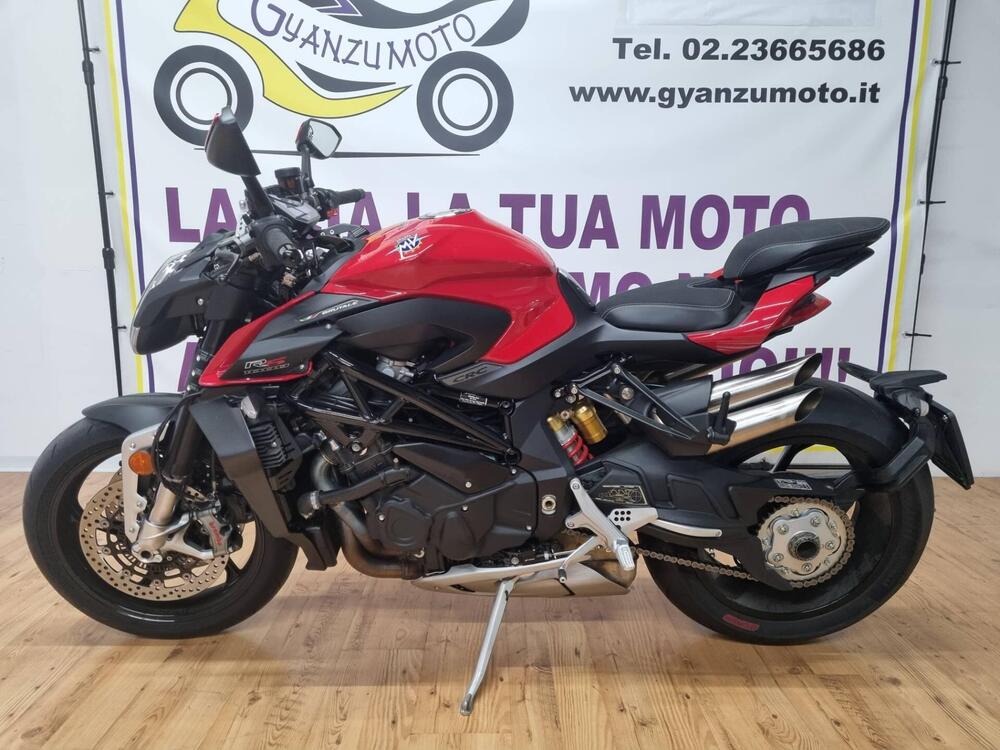 MV Agusta Brutale 1000 RS (2022 - 26) (2)