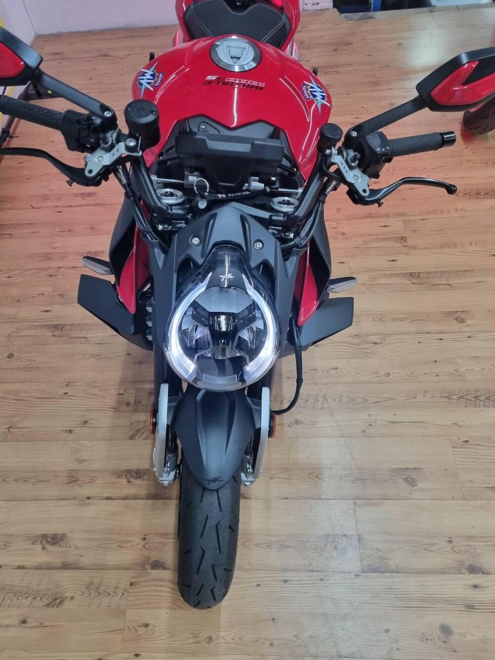 MV Agusta Brutale 1000 RS (2022 - 26) (9)