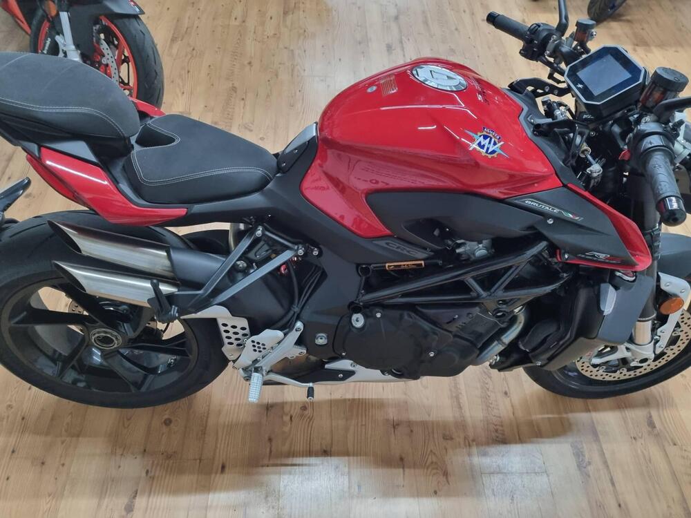 MV Agusta Brutale 1000 RS (2022 - 26) (15)