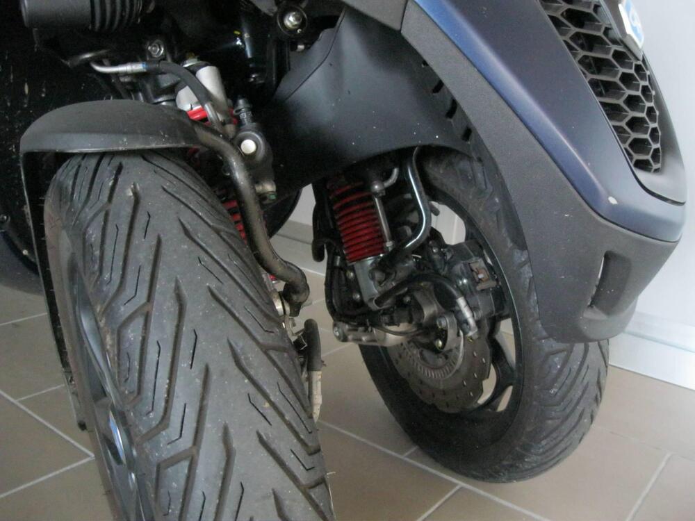 Piaggio Mp3 500 ABS Hpe Sport Advanced (2021 - 23) (13)