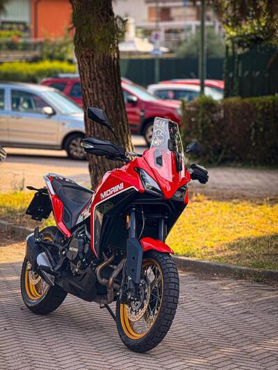 Moto Morini X-Cape 650 Gold Wheels Edition (2022 - 25) usata