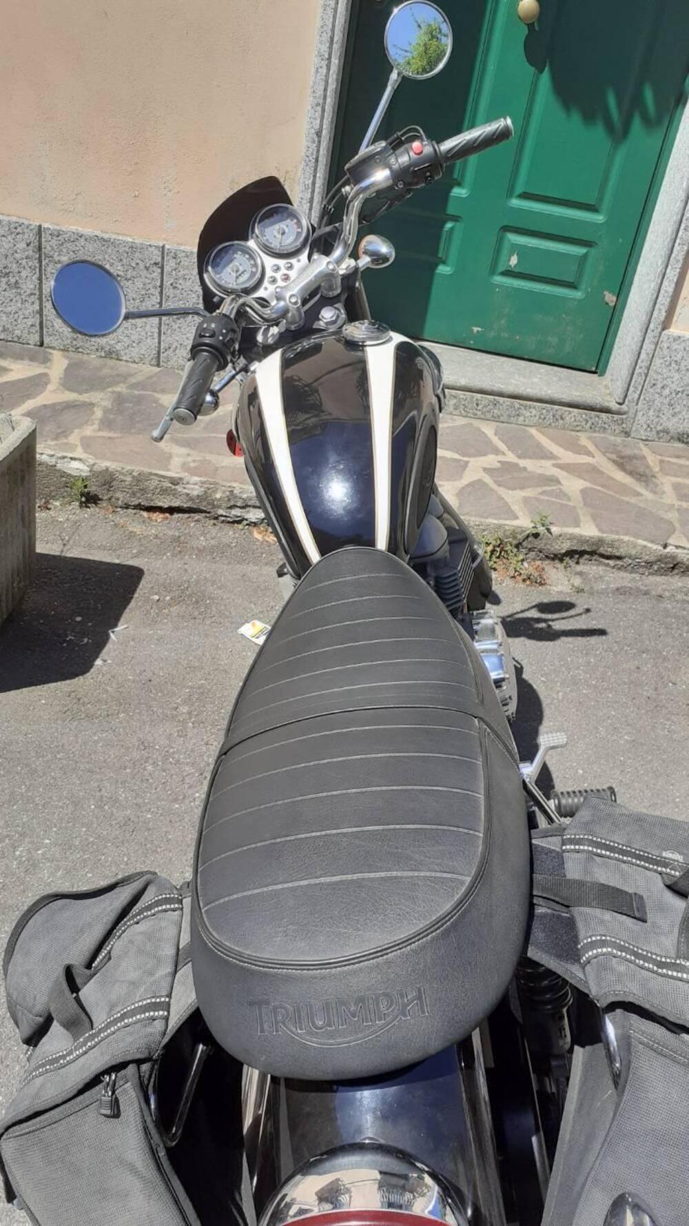 Triumph Bonneville T100 (2001 - 07)