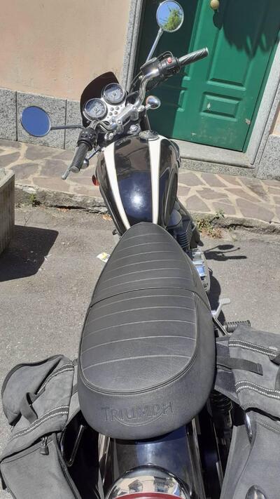 Triumph Bonneville T100 (2001 - 07) usata