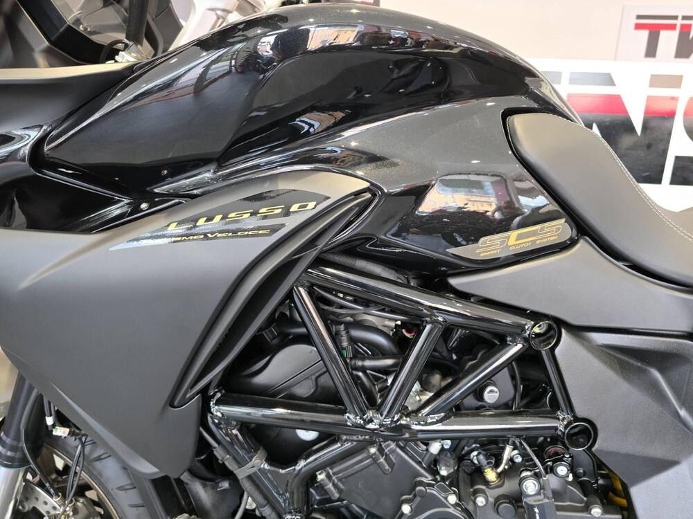 MV Agusta Turismo Veloce 800 Lusso SCS (2021 - 26) (9)