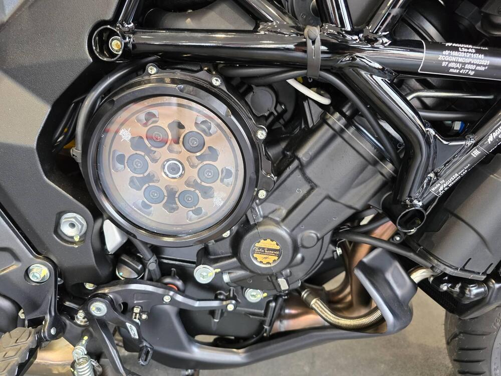 MV Agusta Turismo Veloce 800 Lusso SCS (2021 - 26) (13)