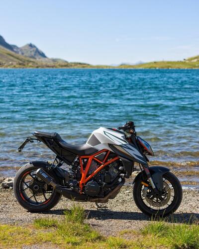 KTM 1290 Super Duke R (2019) usata