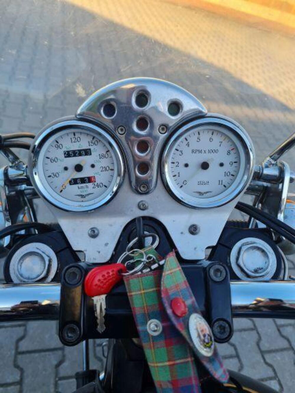 Moto Guzzi California 1100 Aquila Nera (2010 - 11) (7)