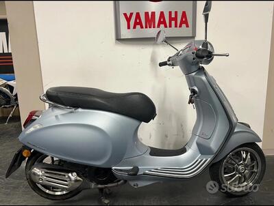 Vespa GTS 125 (2021 - 24) usata