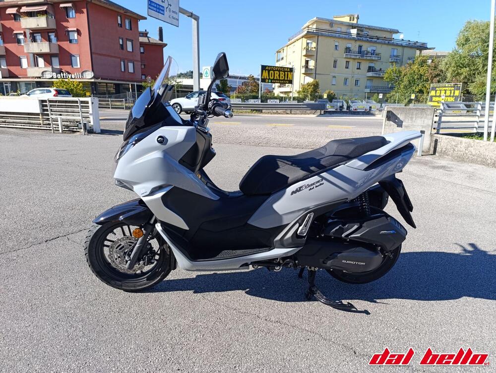 QJ Motor MTX 300 (2025 - 26) (3)