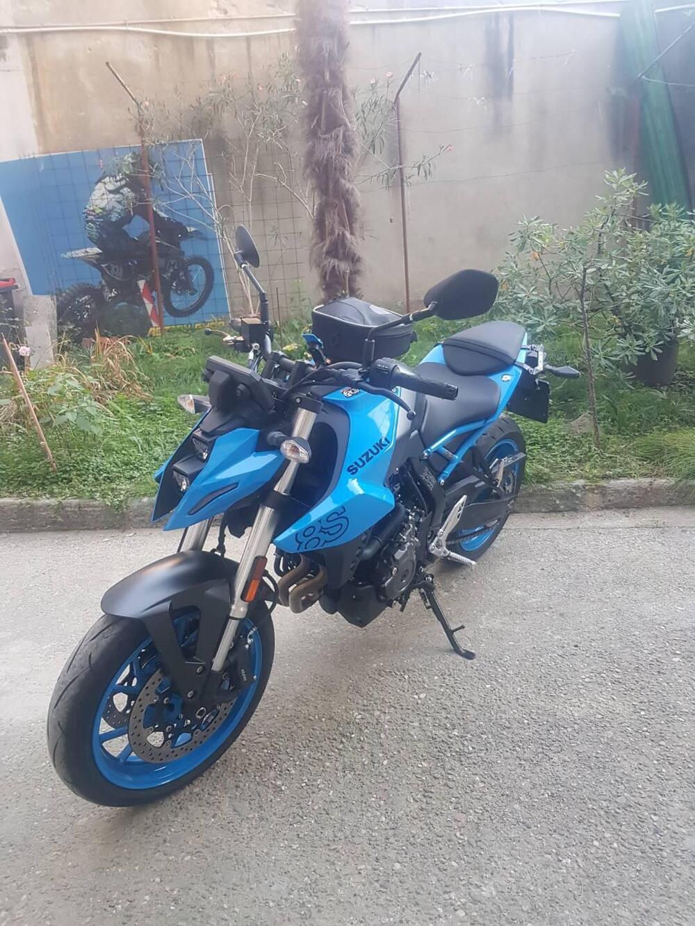 Suzuki GSX-8S (2023 - 24) (3)