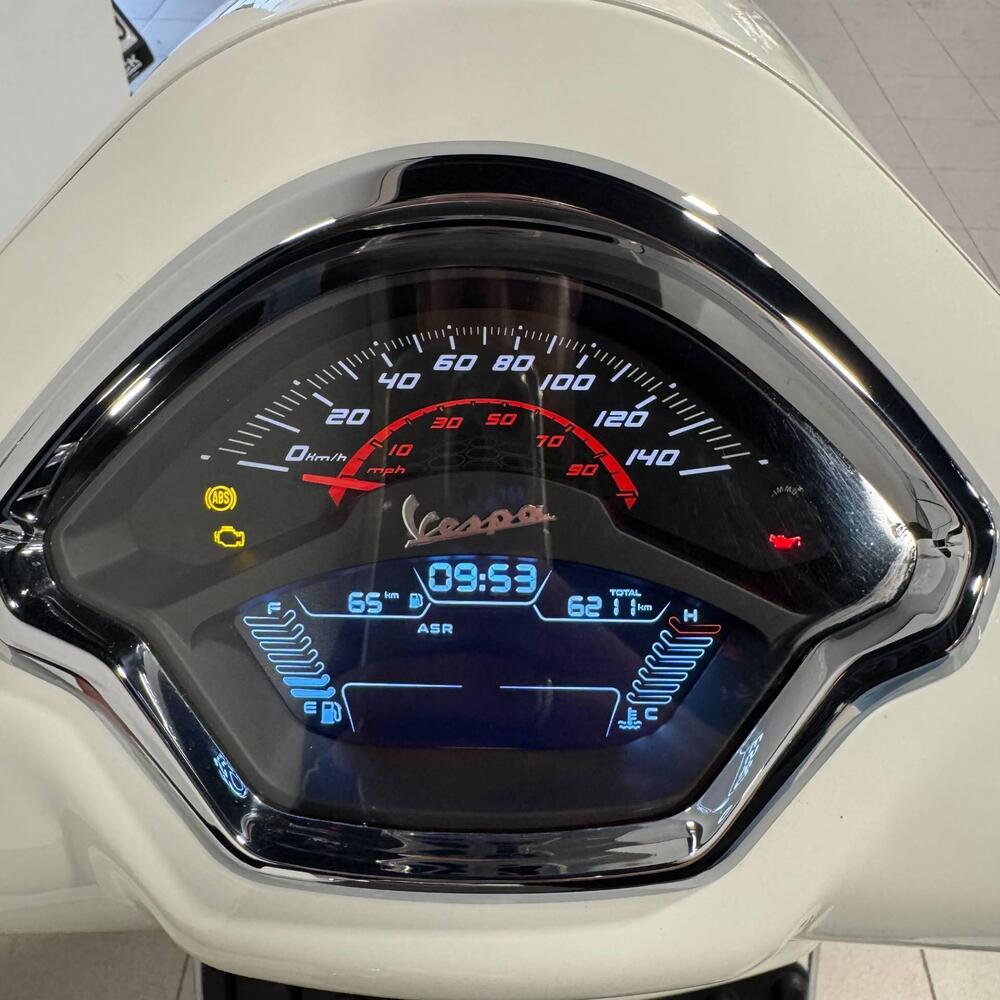 Vespa GTS 125 Super (2021 - 24) (4)